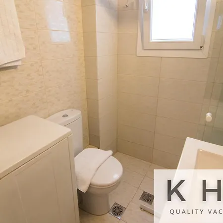 Apartment Retreat In Exarcheia Athens! *